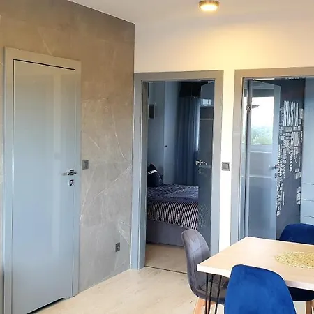 Luksusowy Z Tarasem * كراكوفيا